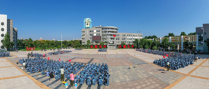 阜阳五中学校图片图片